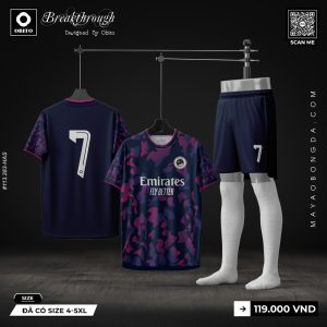 Áo Bóng Đá Thiết Kế Màu Xanh Navy - Họa Tiết Tím Hồng Pastel Nổi Bật